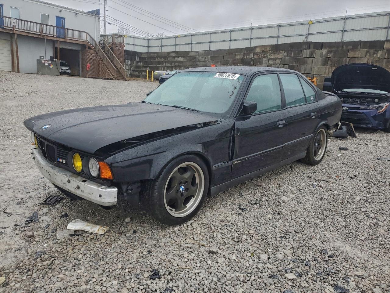 1991 BMW M5, VIN WBSHD9319MBK05058 — Rear end