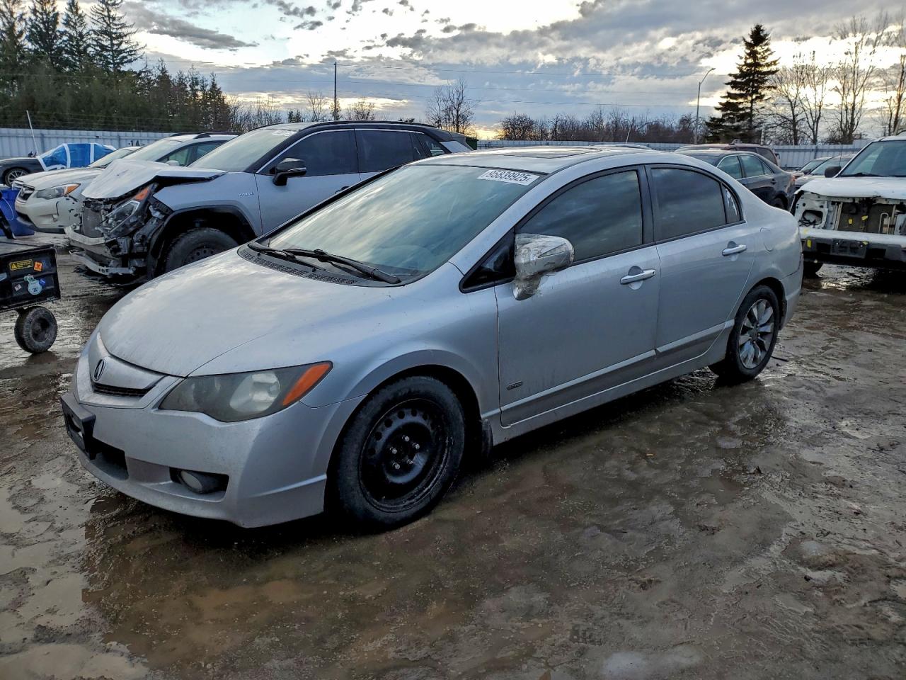 2010 Acura CSX Technology, VIN 2HHFD5F78AH201834 — Front end