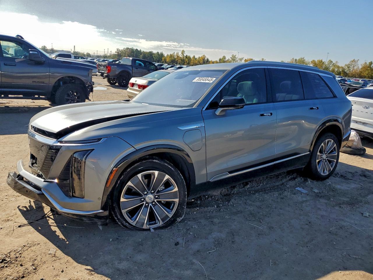 2026 Cadillac Vistiq Luxury, VIN 1GYC3KML9TZ703367 — Front end
