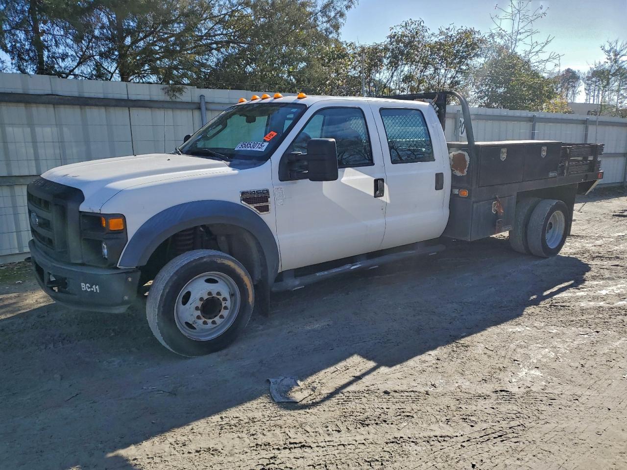 2008 Ford F-450 XL, VIN 1FDXW46R58EA86930 — Engine fire