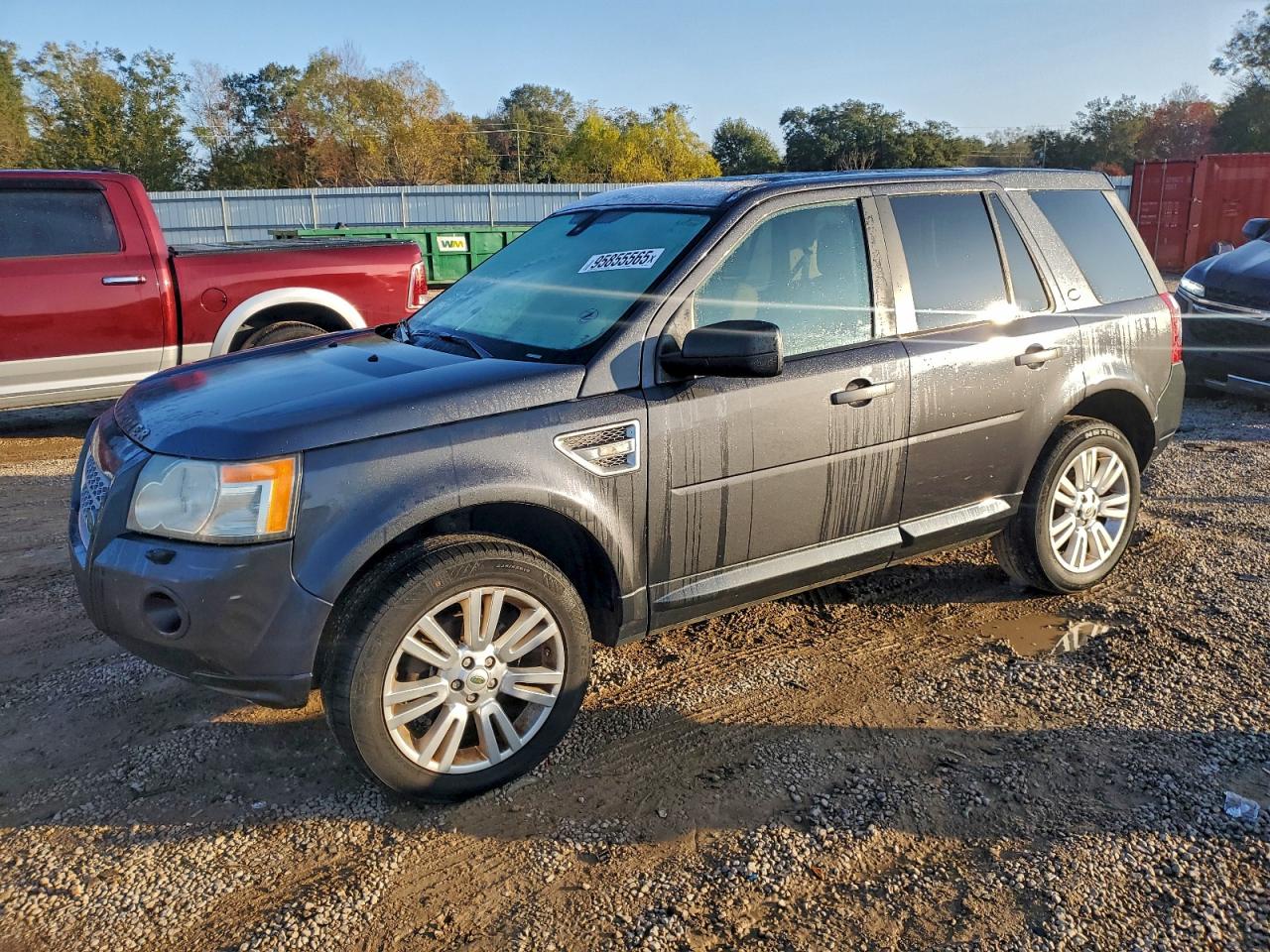 2010 Land Rover LR2 HSE, VIN SALFR2BNXAH187408 — Minor dents and scratches