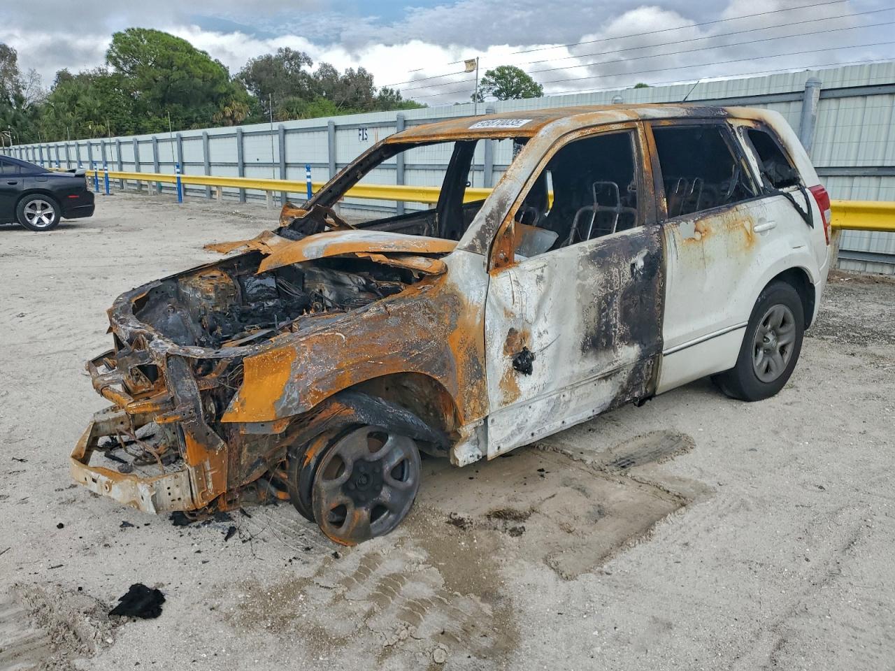 2010 Suzuki Grand Vitara Premium, VIN JS3TE0D29A4101141 — Burn