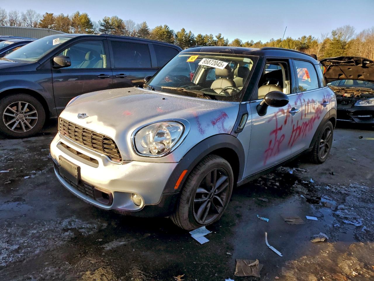 2013 MINI Countryman S ALL4, VIN WMWZC5C53DWP32089 — Vandalism