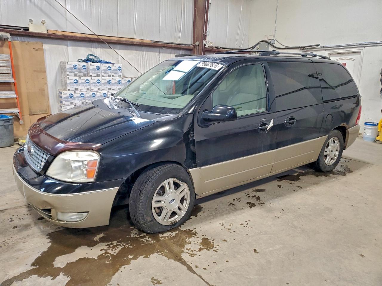 2004 Ford Freestar, VIN 2FMZA562X4BB02660 — Side