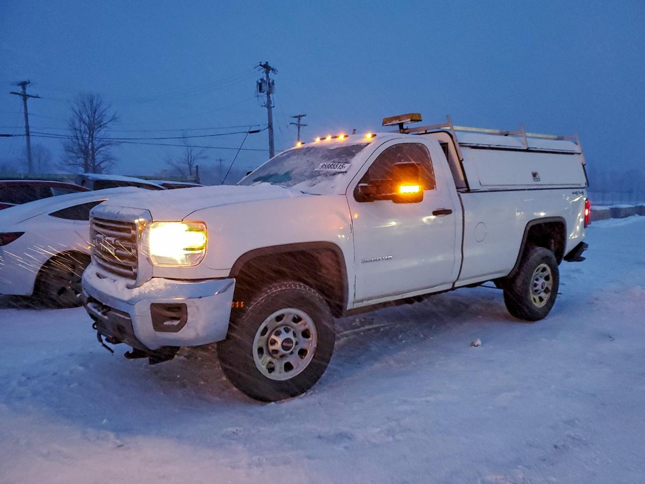 2015 GMC Sierra 3500, VIN 1GT021EG4FZ554104 — Rear end