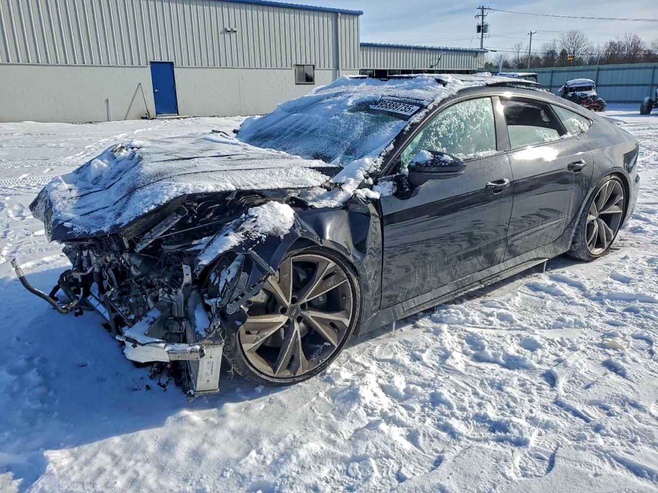 2022 Audi RS 7, VIN WUAPCBF28NN903911 — Перед