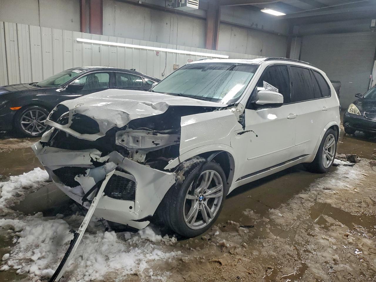 2010 BMW X5 M, VIN 5YMGY0C5XALK25547 — Front end