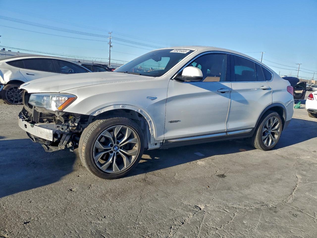 2018 BMW X4 xDrive28i, VIN 5UXXW3C5XJ0T82074 — Перед