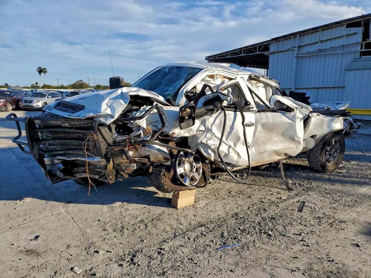 2019 GMC Sierra 2500HD, VIN 1GT12NEY0KF265611 — Missing or altered VIN