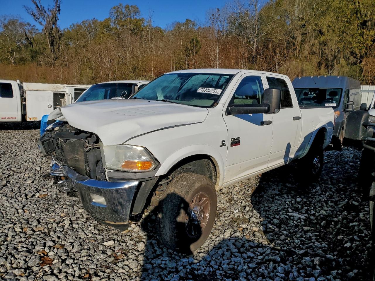 2010 Dodge 3500 ST, VIN 3D73Y3CL7AG149800 — Front end