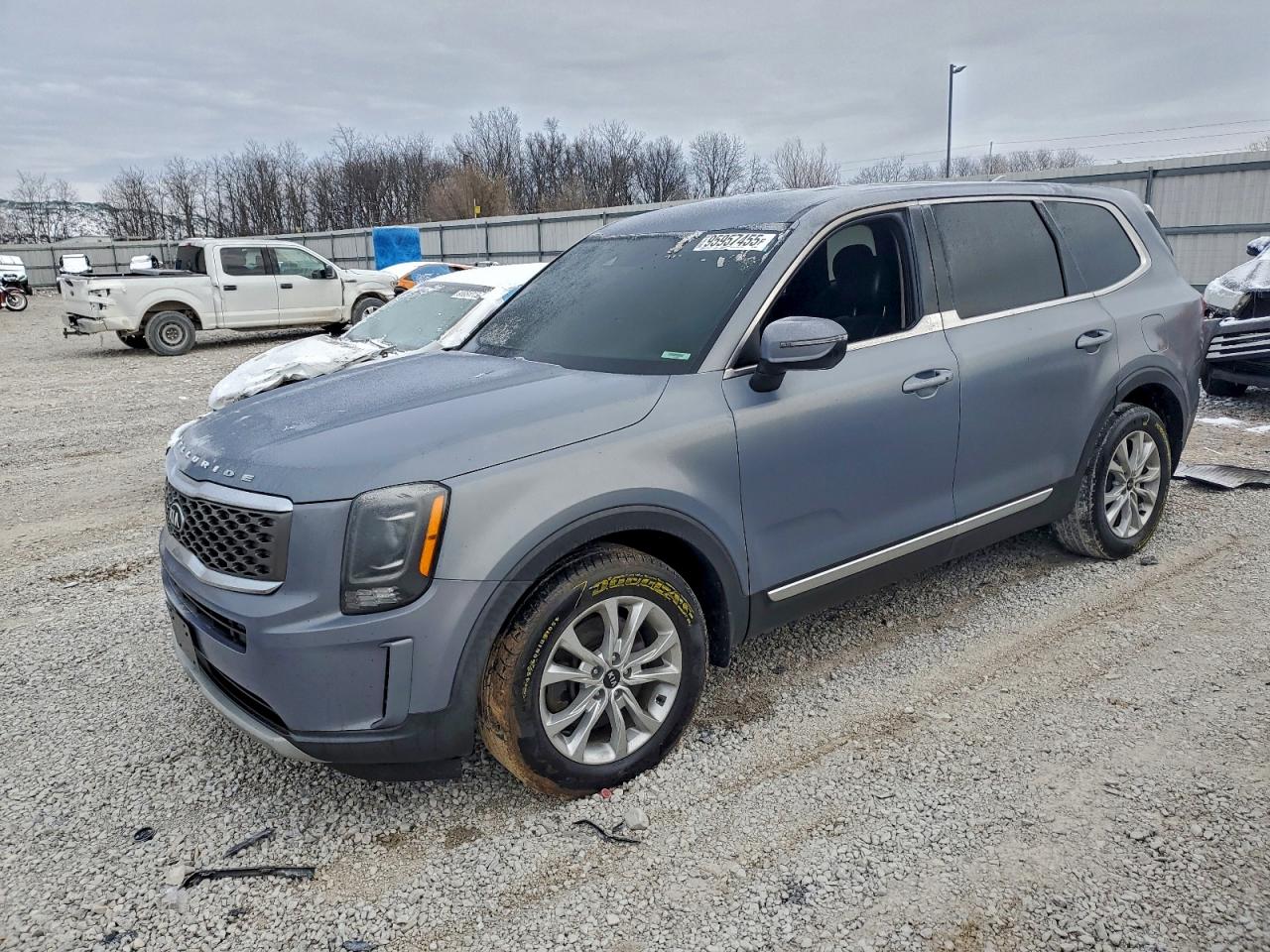 2020 Kia Telluride LX, VIN 5XYP2DHC5LG042953 — Пожар в салоне