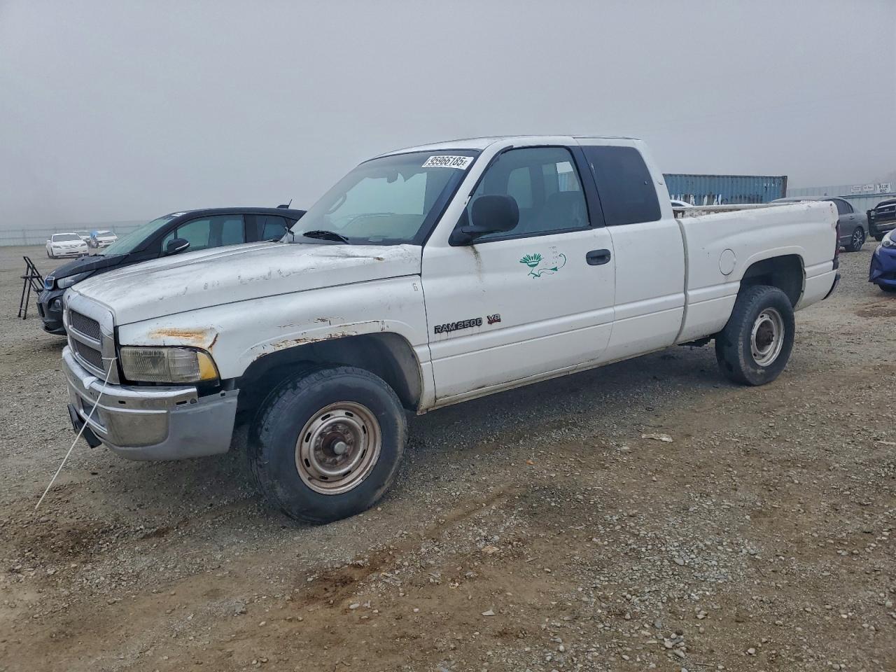 1999 Dodge RAM, VIN 3B7KC22Z3XG120842 — Front end
