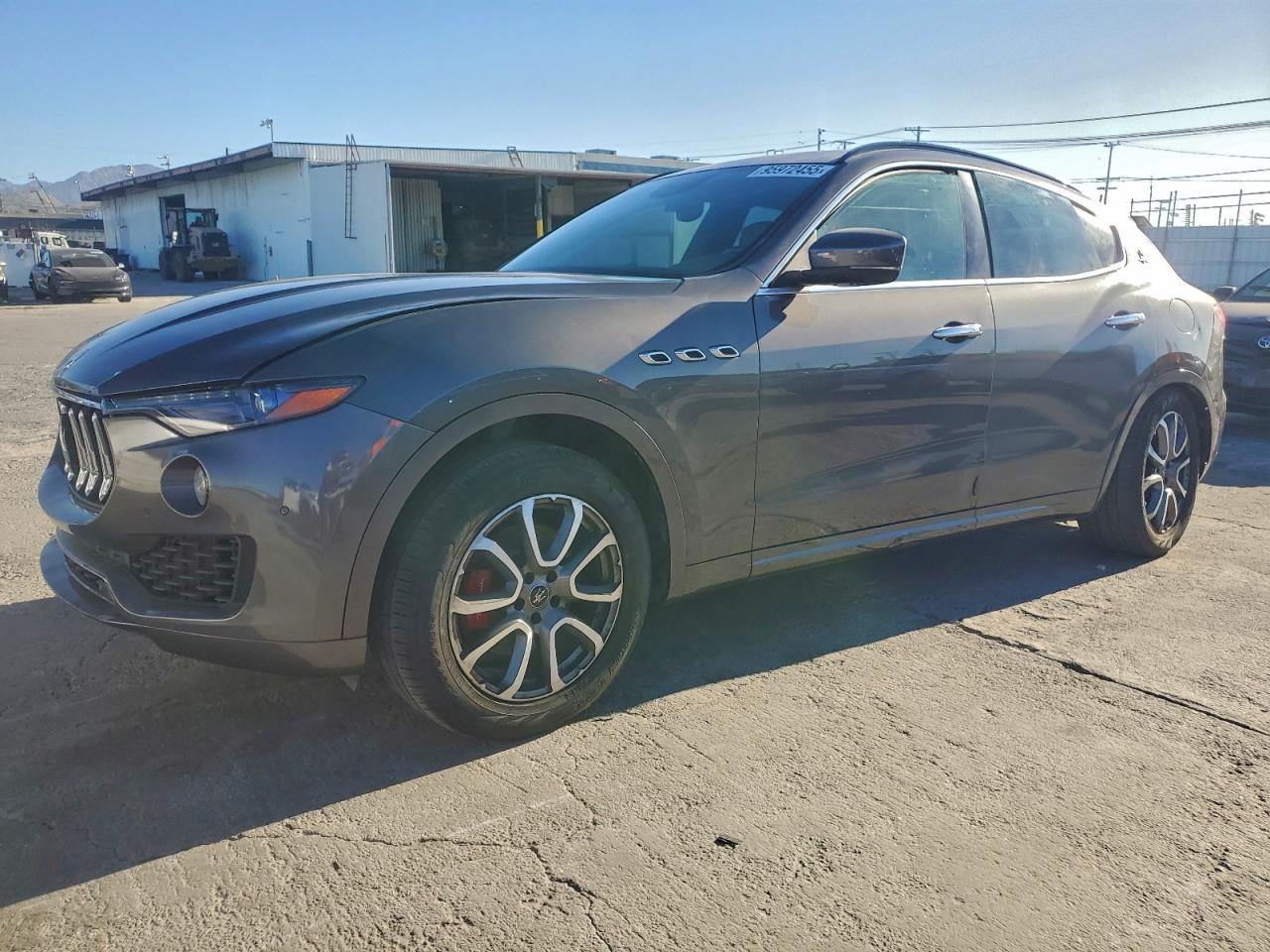 2019 Maserati Levante, VIN ZN661XUA5KX322564 — Мелкие вмятины и царапины