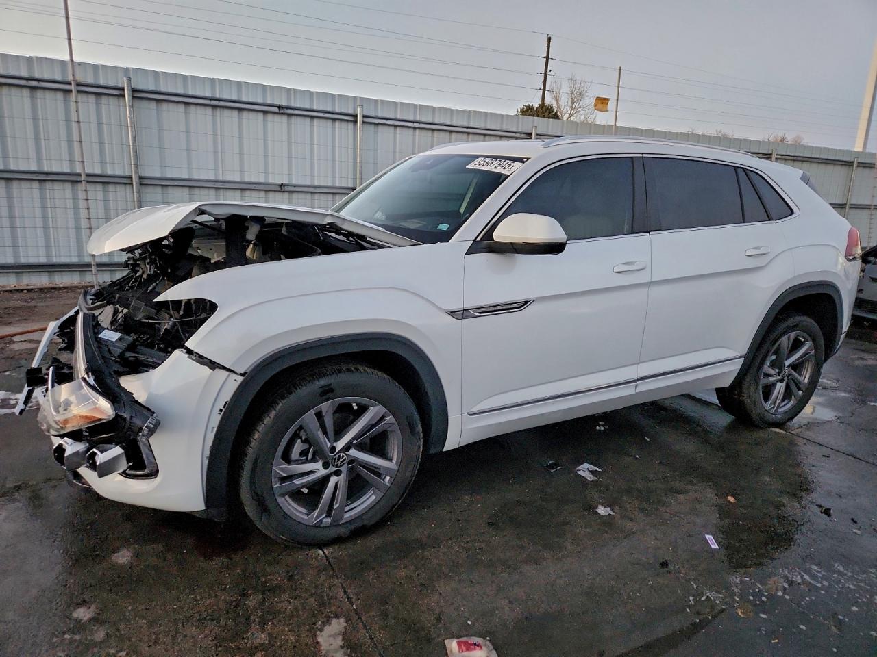 2024 Volkswagen Atlas SEL R-Line, VIN 1V2AE2CA5RC262127 — Front end