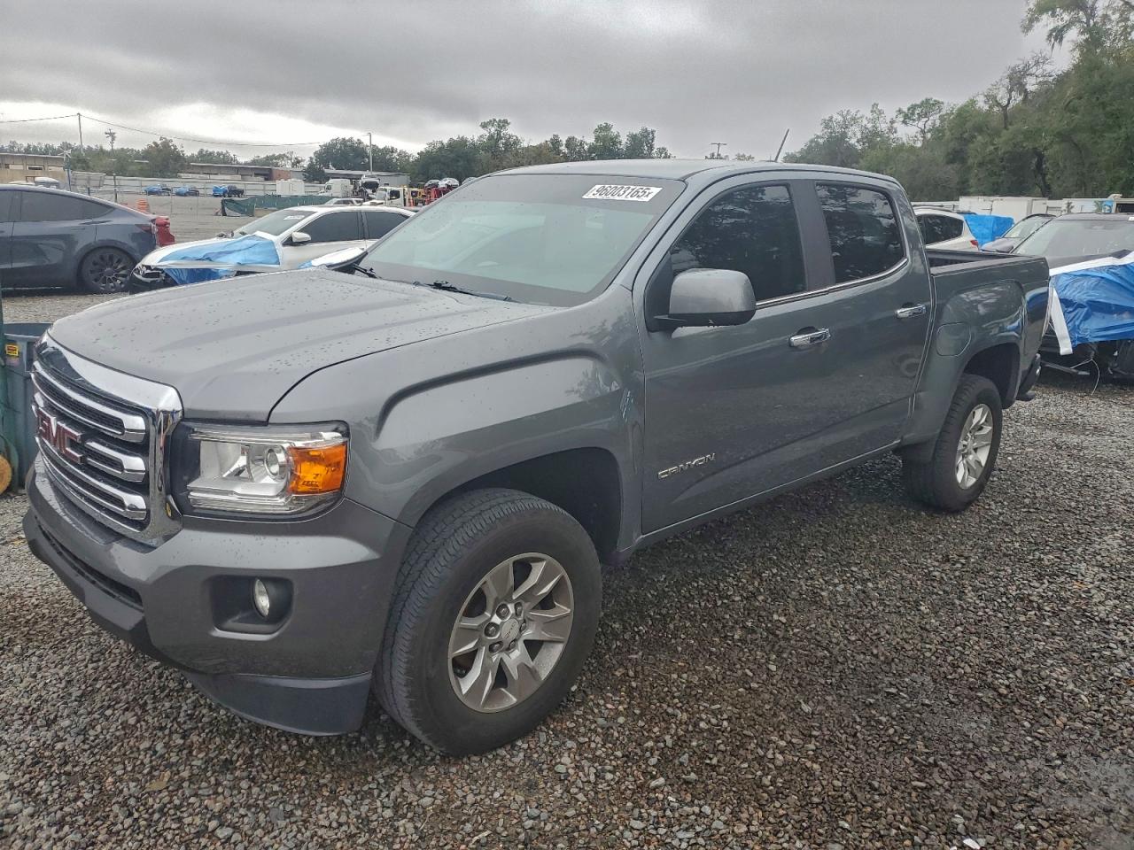 2018 GMC Canyon 2WD SLE, VIN 1GTG5CEN7J1220043 — Front end