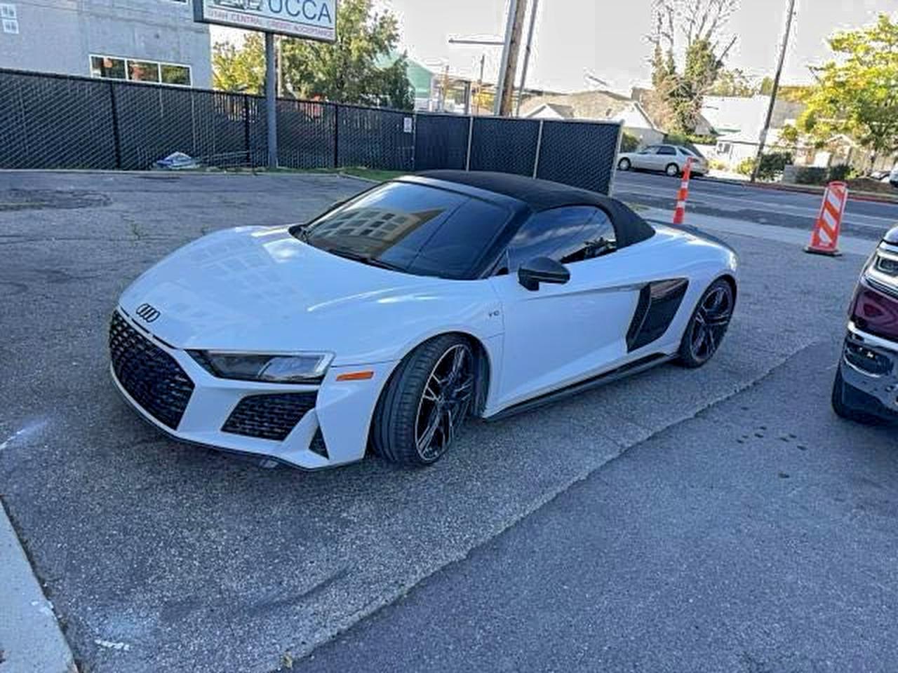 2021 Audi R8 Spyder performance, VIN WUA4BCFX5M7901463 — Normal wear