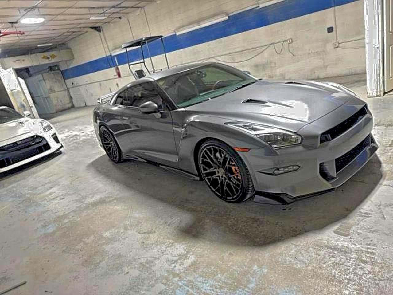 2024 Nissan GT-R Premium, VIN JN1AR5BF9RM220402 — Normal wear
