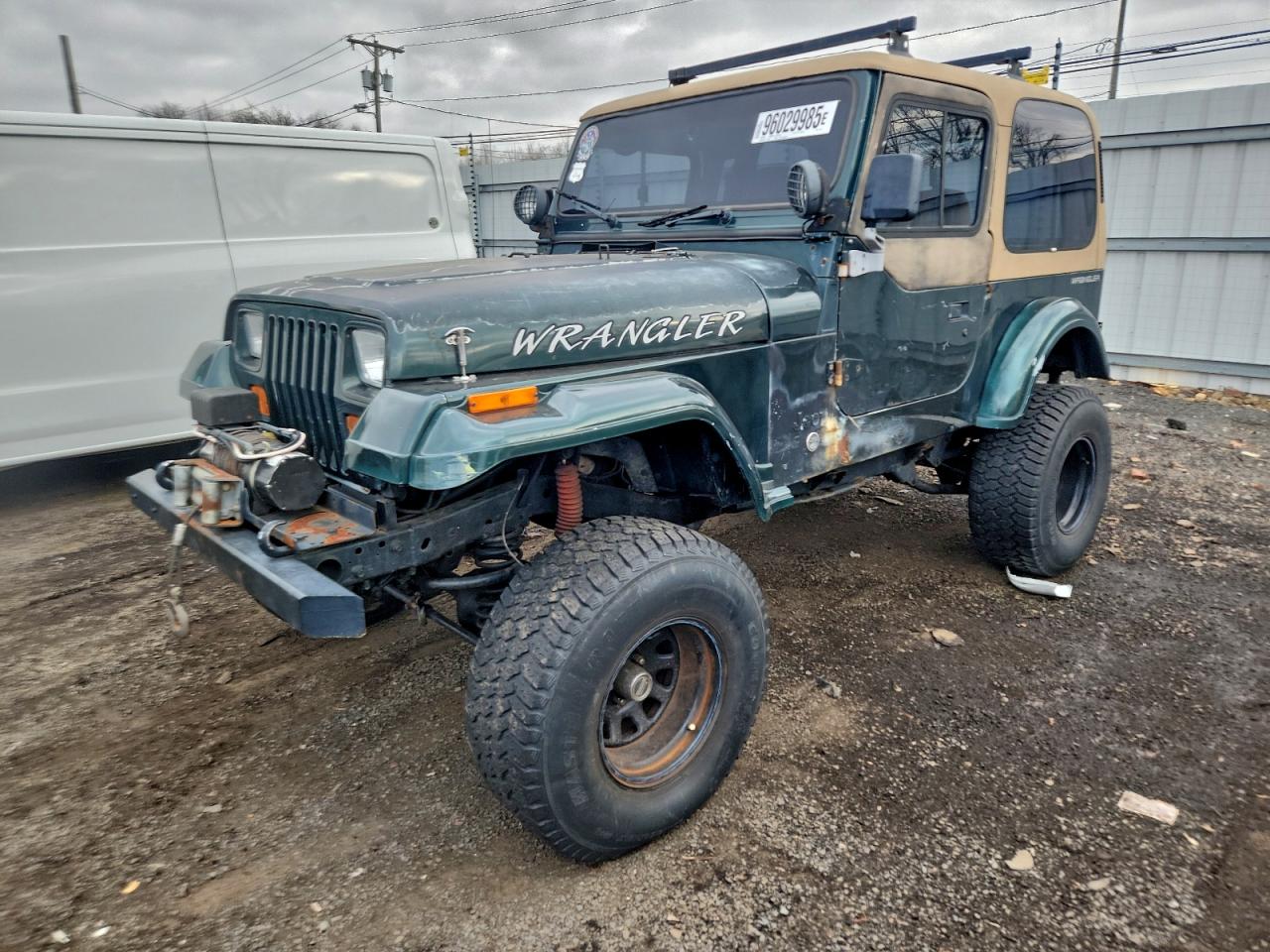 1993 Jeep Wrangler, VIN 1J4FY29S5PP227442 — Front end