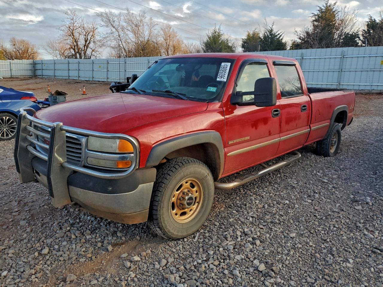 2002 GMC Sierra 2500HD SLE, VIN 1GTHK23G12F112615 — Side