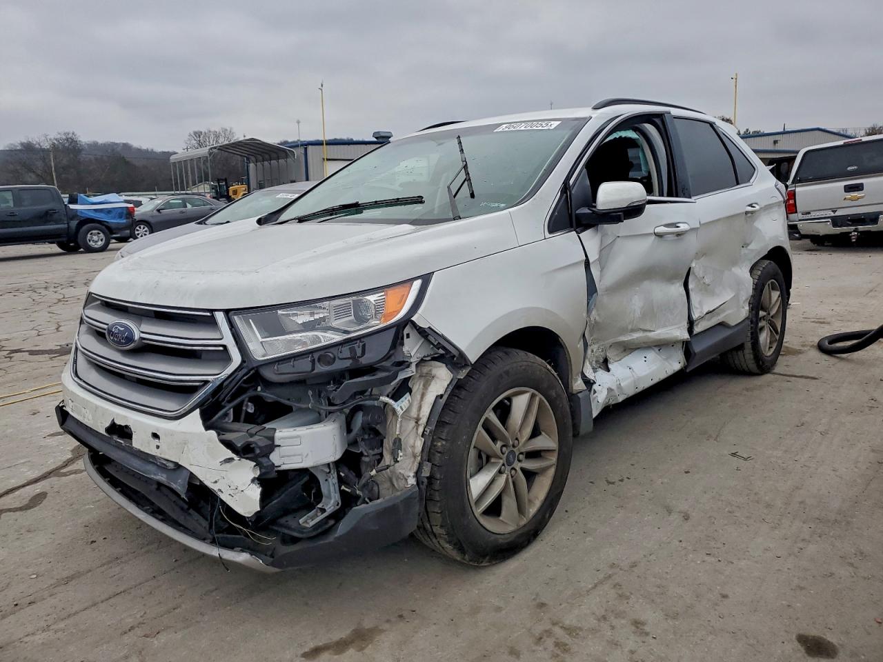 2018 Ford Edge SEL, VIN 2FMPK3J99JBC57970 — Front end