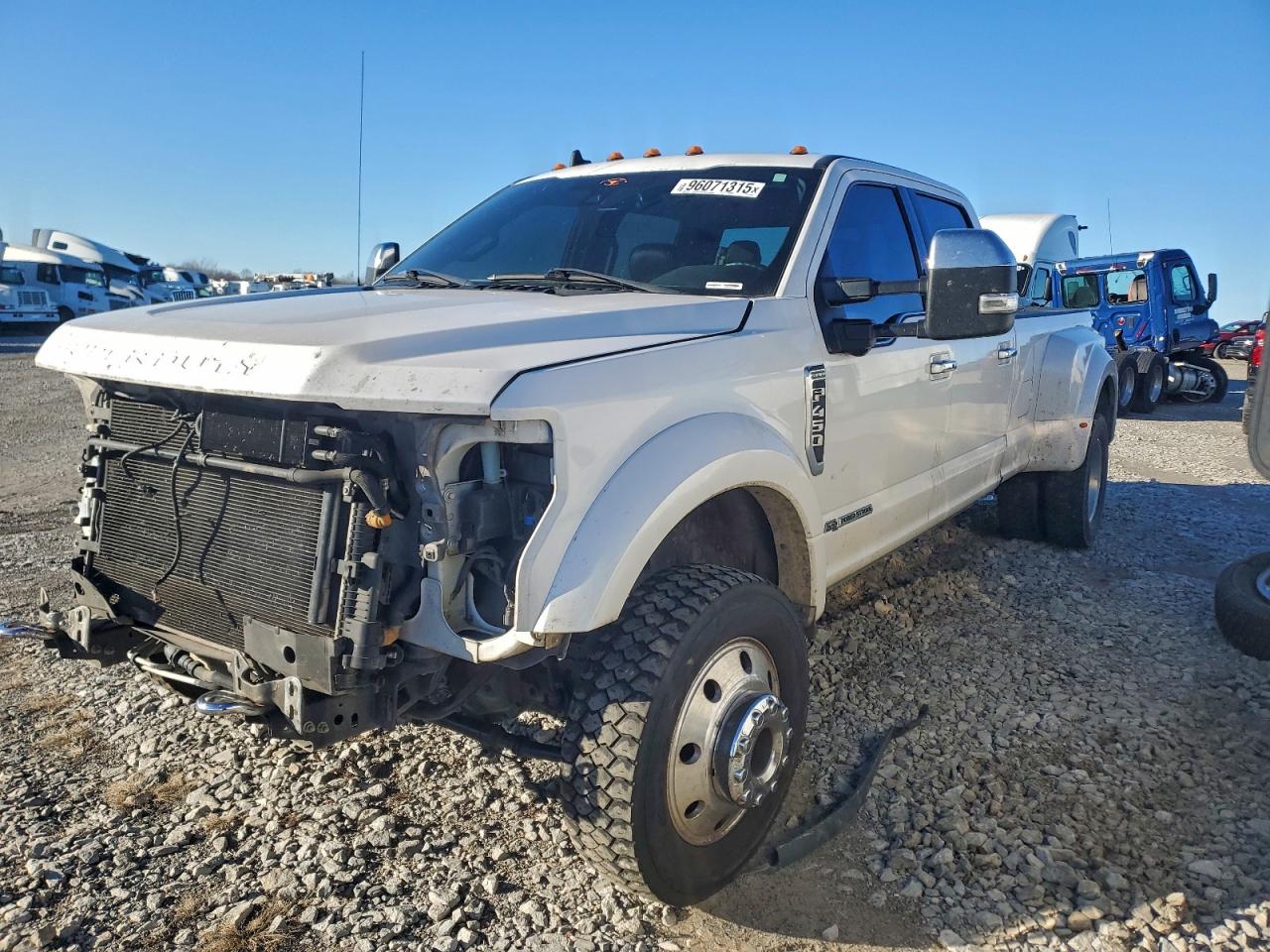 2019 Ford F-450 XL, VIN 1FT8W4DT3KEG31196 — Front end