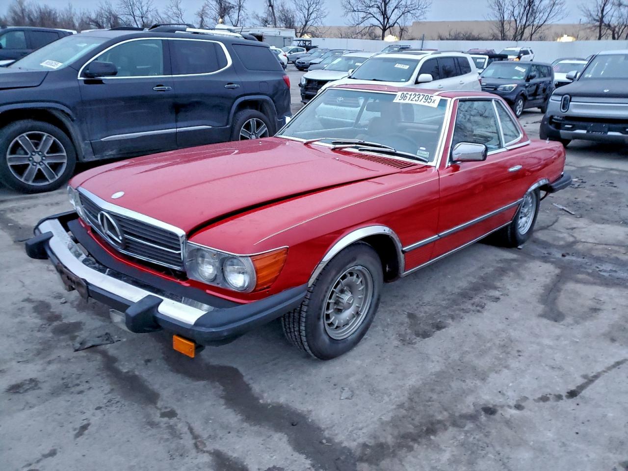 1980 Mercedes-Benz 450, VIN 10704412058935 — Normal wear