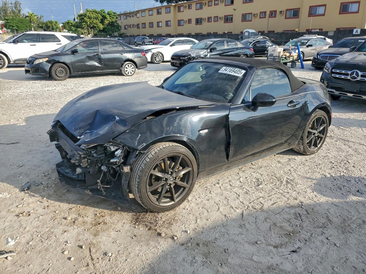 2016 Mazda MX-5 Miata Club, VIN JM1NDAC70G0112252 — Front end