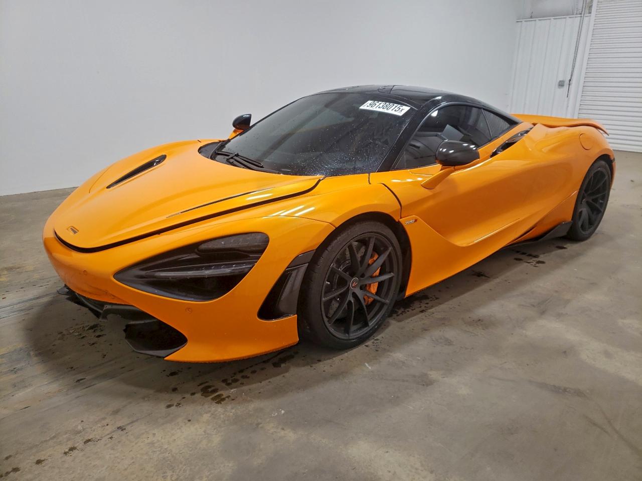 2018 McLaren 720S, VIN SBM14DCA4JW002067 — Front end