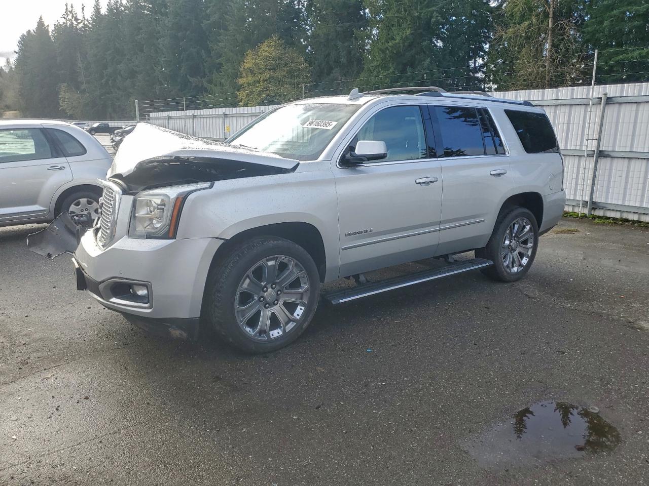 2016 GMC Yukon Denali, VIN 1GKS2CKJ7GR480915 — Front end