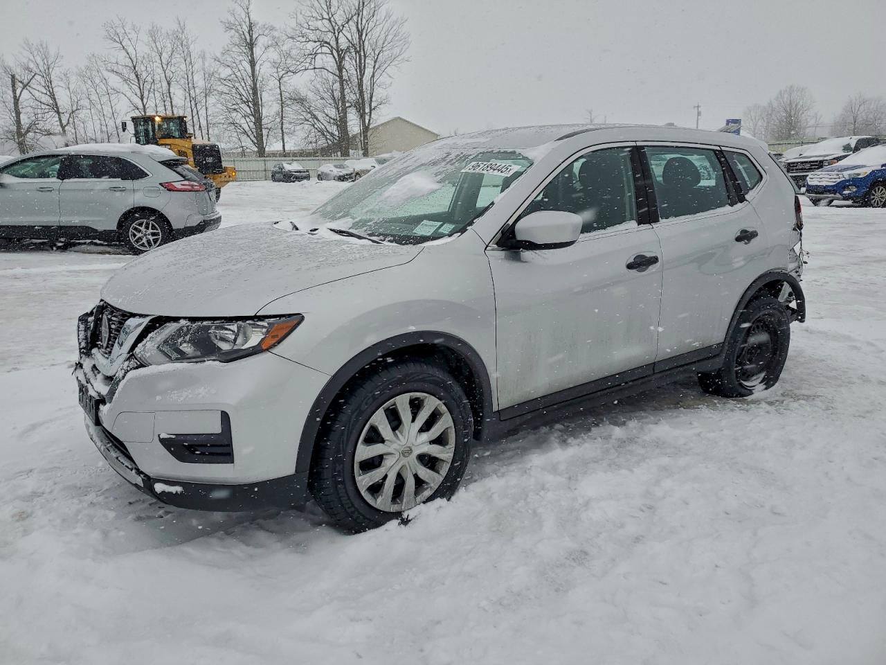 2018 Nissan Rogue S, VIN KNMAT2MV4JP585588 — Front end