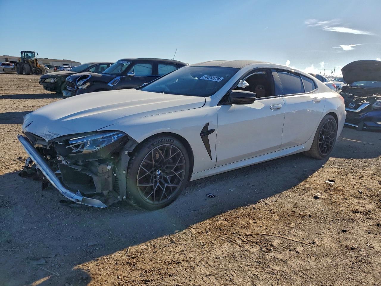 2021 BMW M8 Competition, VIN WBSGV0C06MCF56504 — Перед