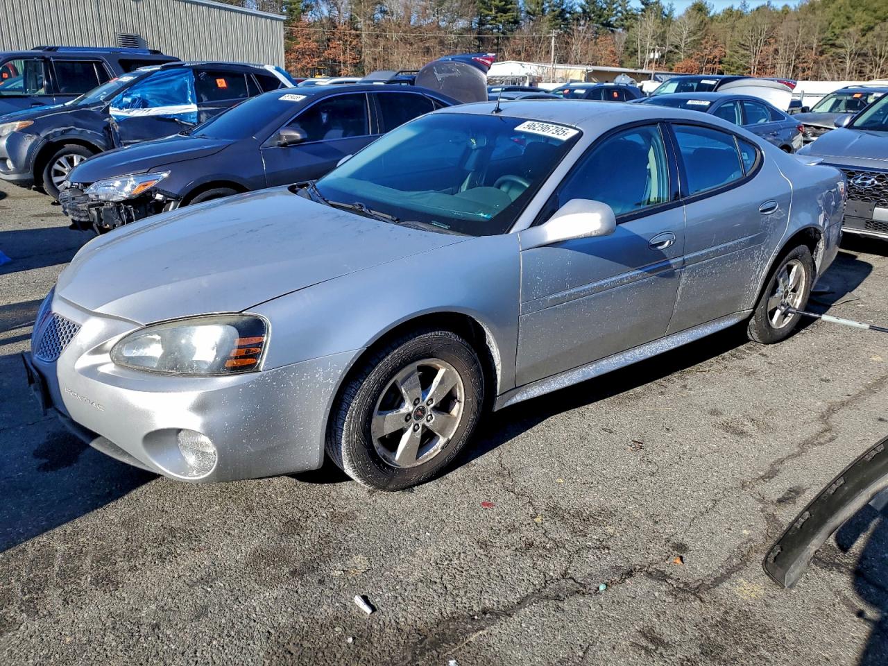2005 Pontiac Grand Prix, VIN 2G2WP522351165400 — Undercarriage