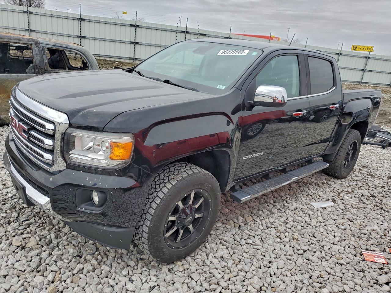 2018 GMC Canyon 4WD SLT, VIN 1GTG6DEN3J1264754 — Rear end