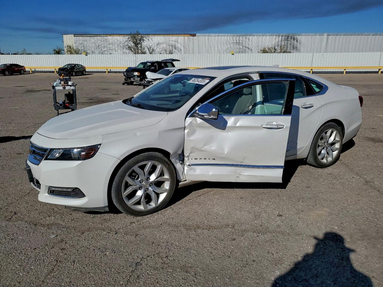 2015 Chevrolet Impala LTZ, VIN 1G1165S37FU120590 — Side