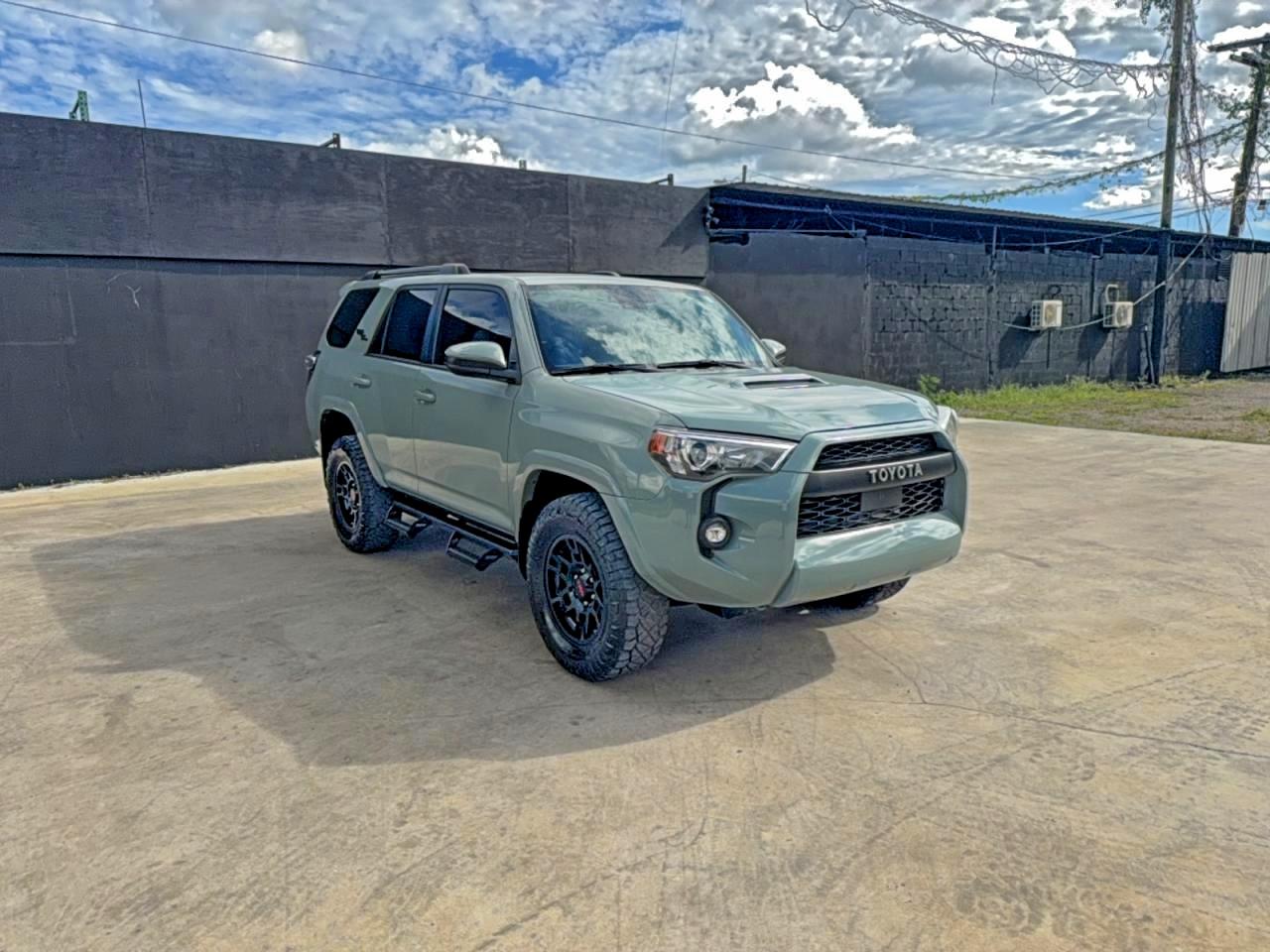 2022 Toyota 4Runner TRD Off Road, VIN JTEPU5JR0N6047798 — Частичный ремонт