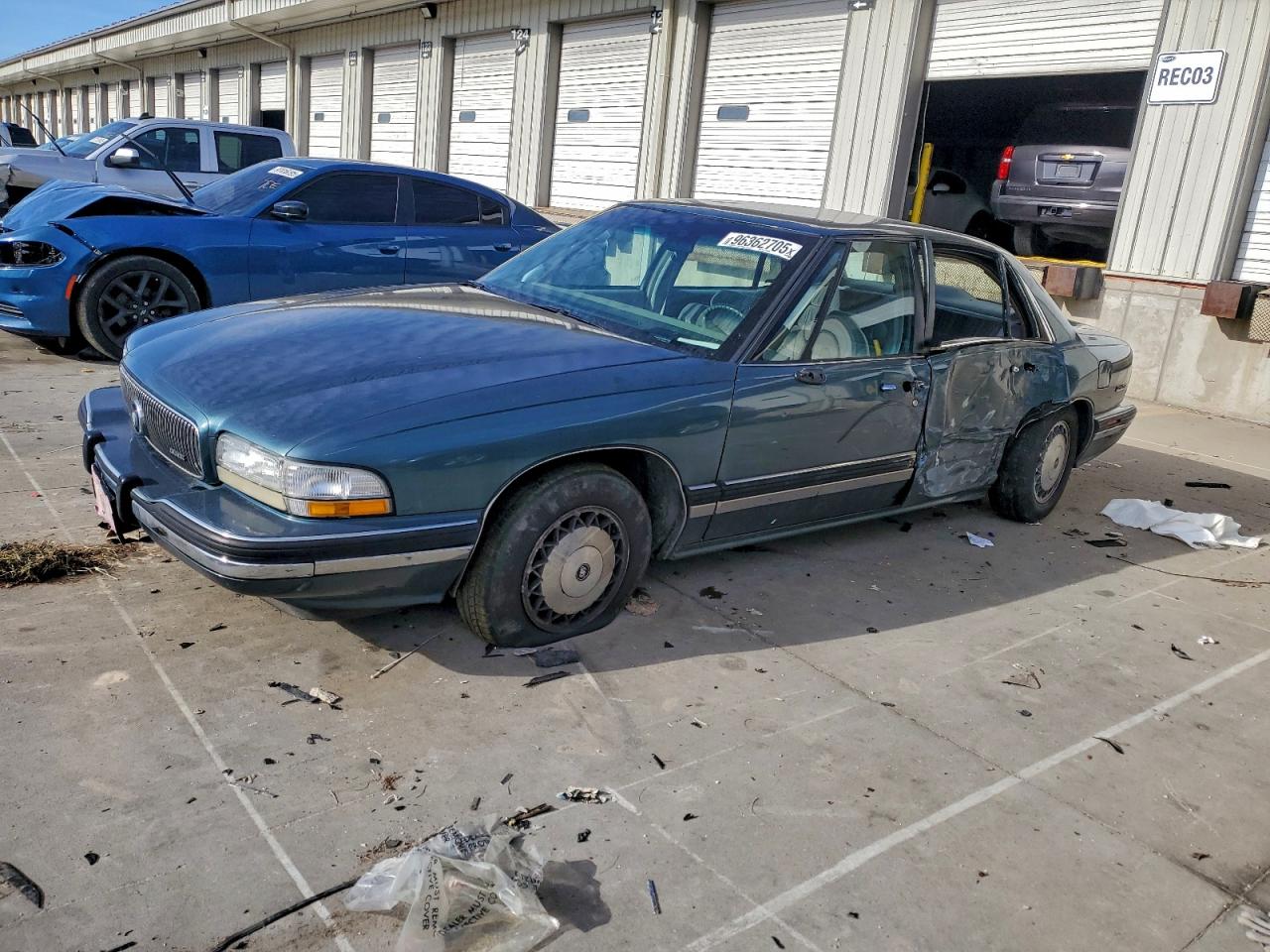 1994 Buick LeSabre Limited, VIN 1G4HR52L3RH521091 — Side