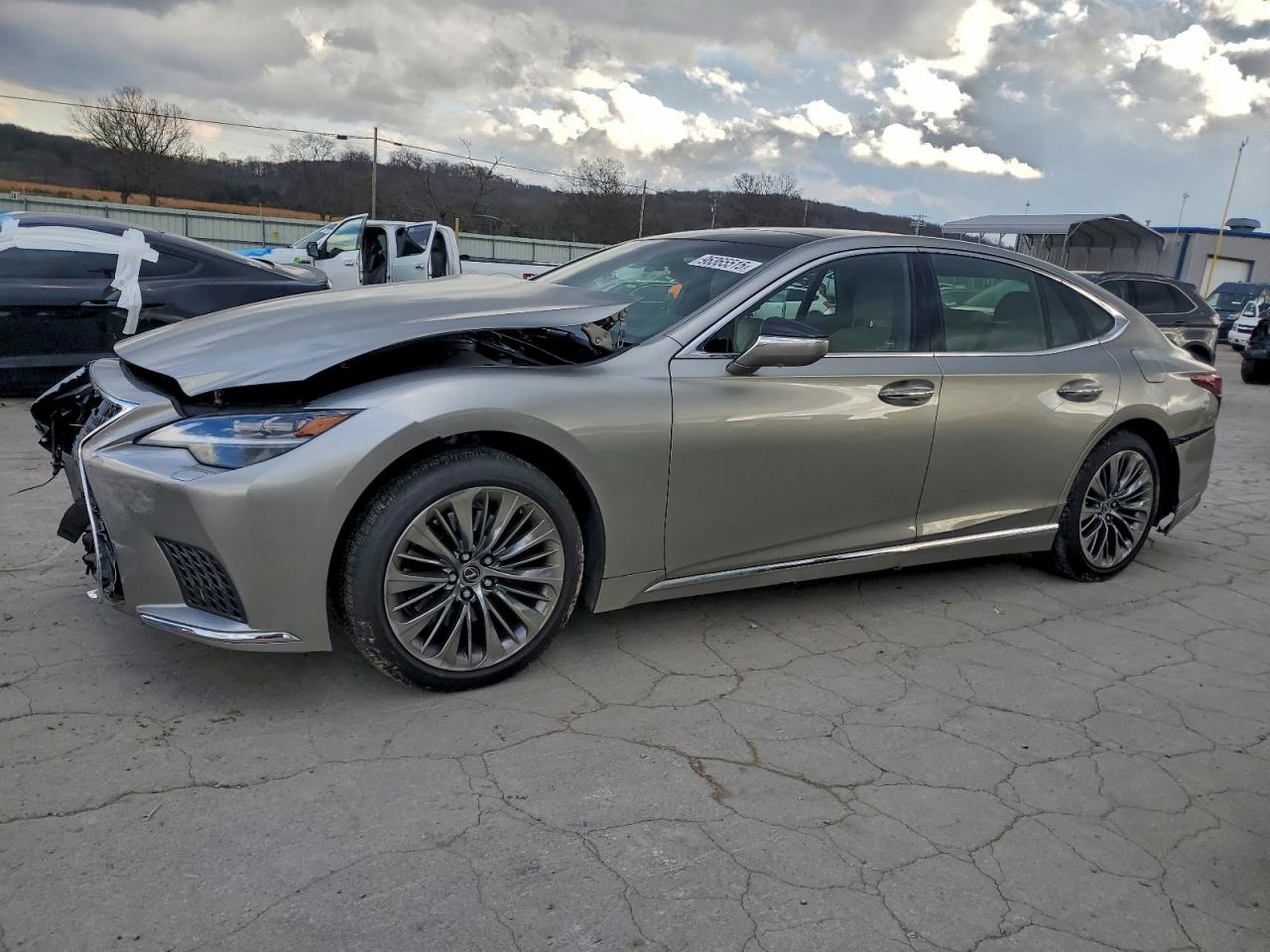 2022 Lexus LS 500, VIN JTHD51GF5N5010664 — Front end