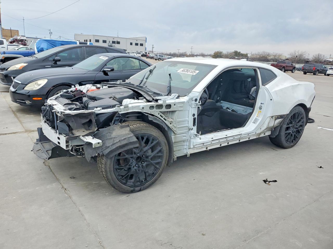 2019 Chevrolet Camaro 2LT, VIN 1G1FD1RS5K0149623 — Stripped