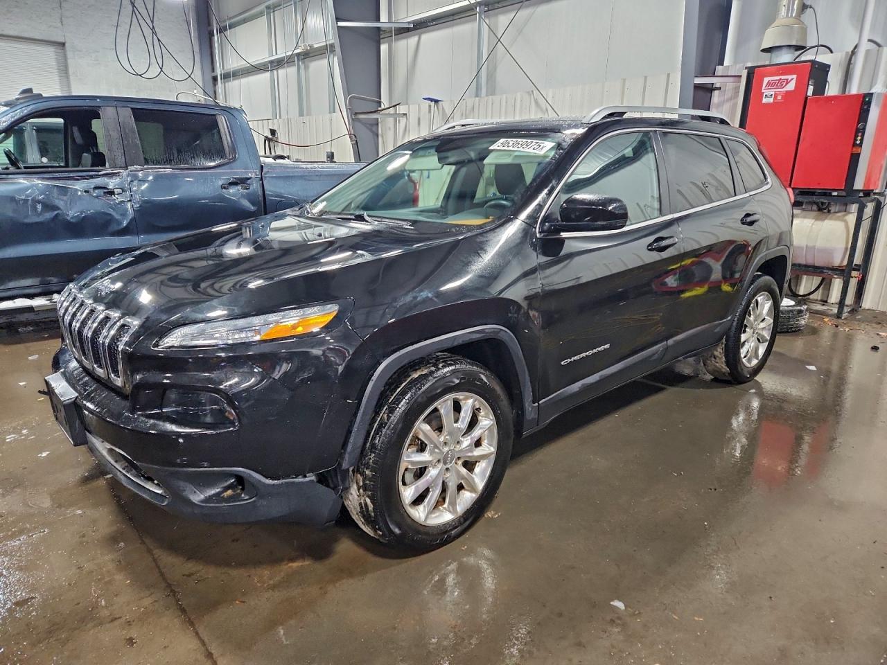 2014 Jeep Cherokee Limited, VIN 1C4PJMDS5EW254628 — Перед