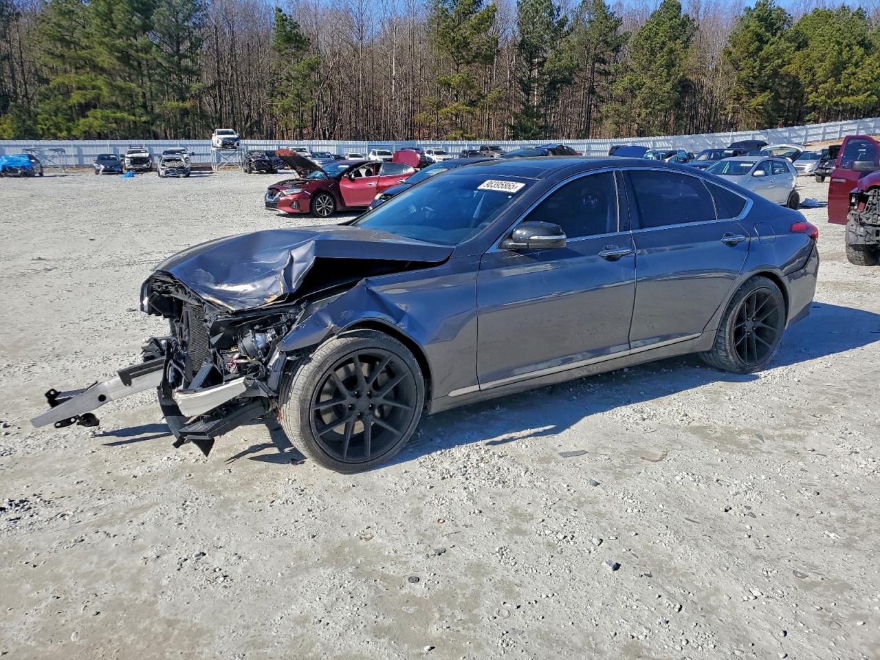 2015 Hyundai Genesis Sedan Ultimate, VIN KMHGN4JF6FU073011 — Front end