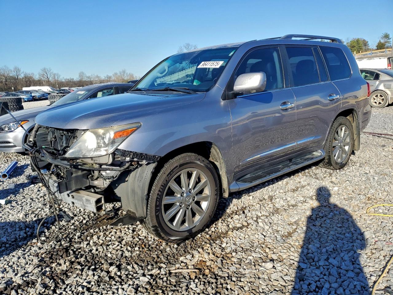 2011 Lexus LX 570, VIN JTJHY7AXXB4081033 — Front end