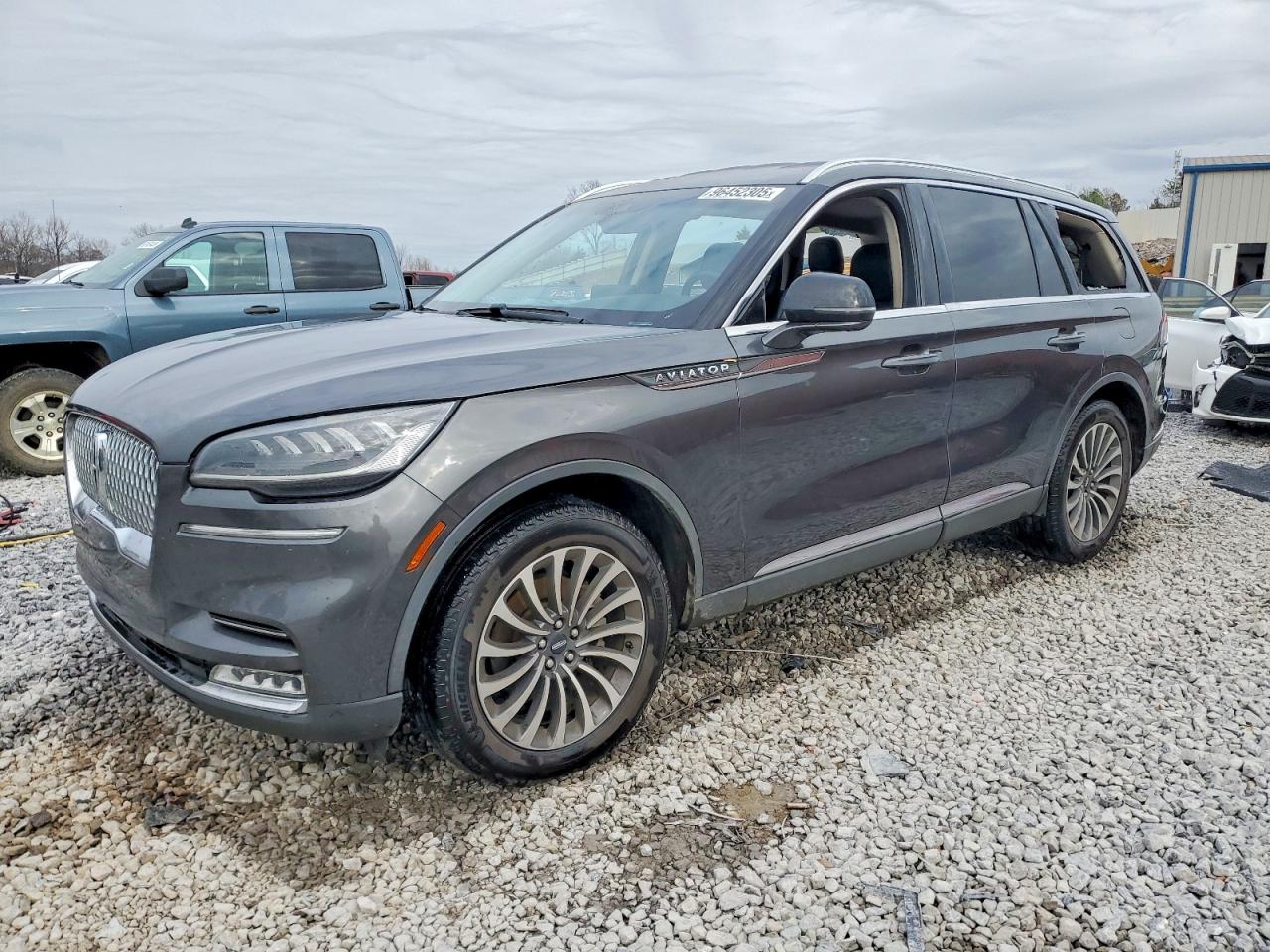 2020 Lincoln Aviator Reserve, VIN 5LM5J7XC3LGL15536 — Vandalism