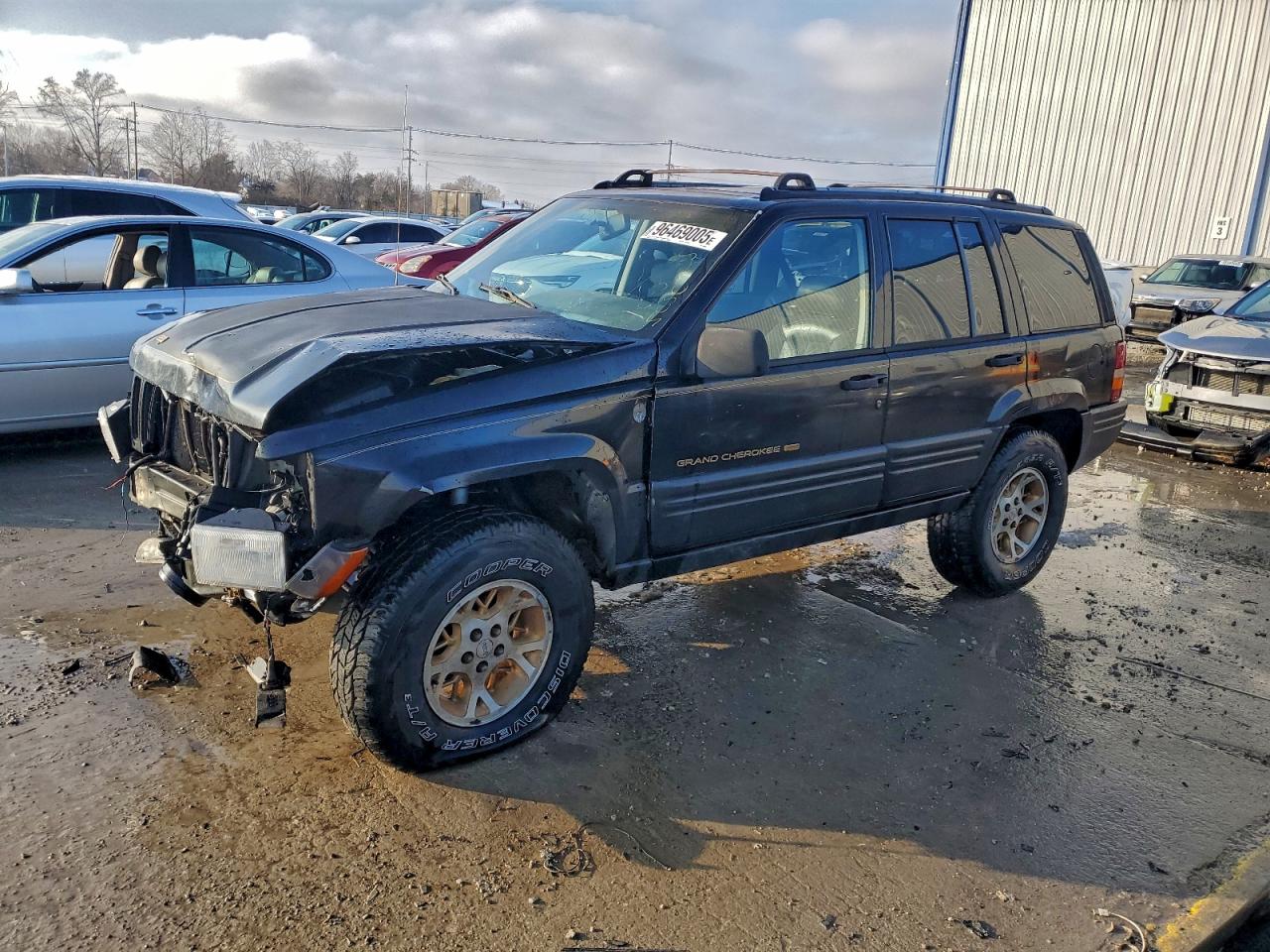1996 Jeep Grand Cherokee Limited, VIN 1J4GZ78S3TC245665 — Front end