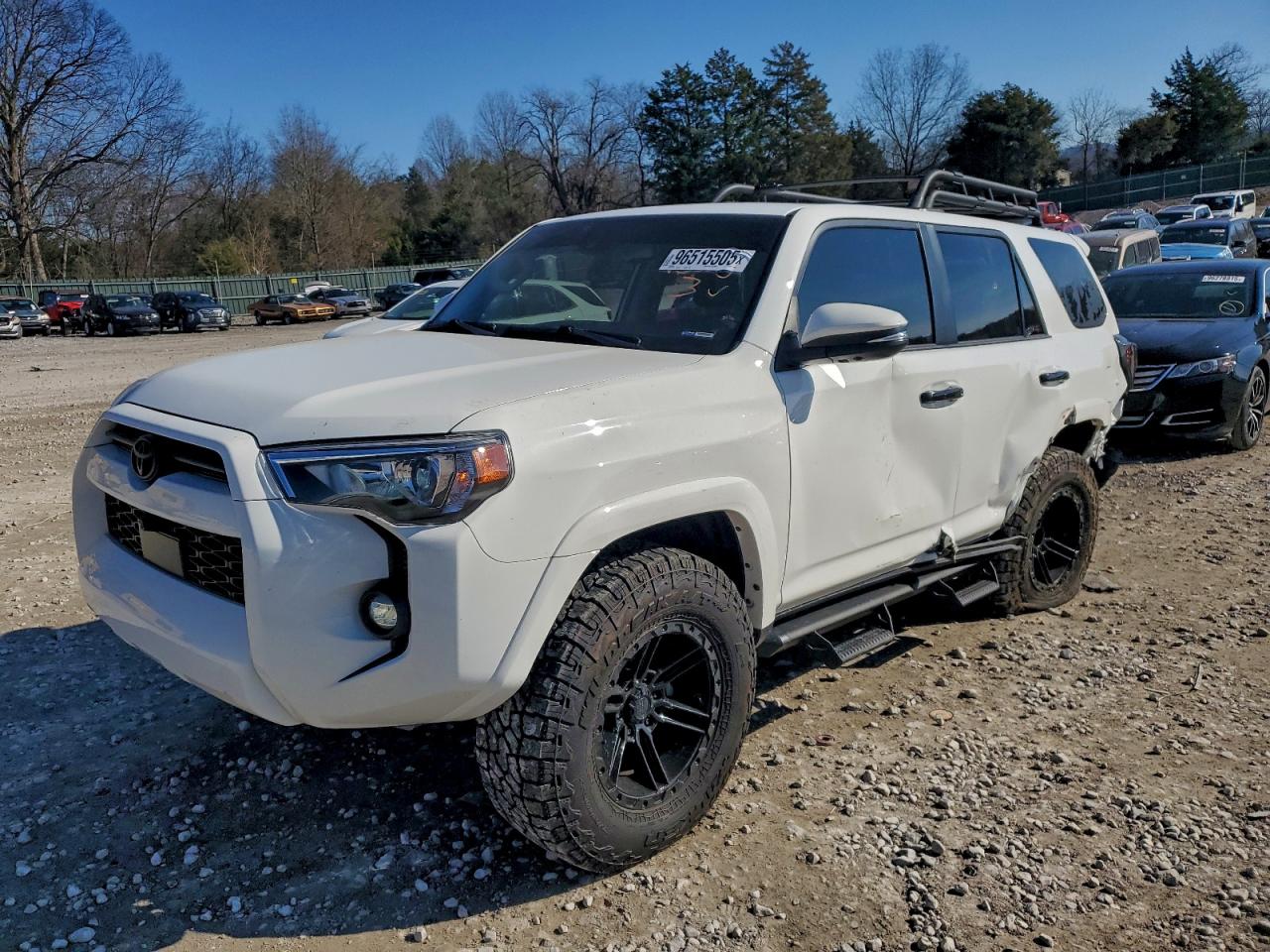 2023 Toyota 4Runner SR5 Premium, VIN JTENU5JR9P6140989 — Side