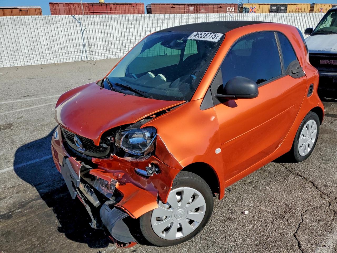 2019 Smart fortwo Pure, VIN WMEFJ9BA1KK357665 — Front end