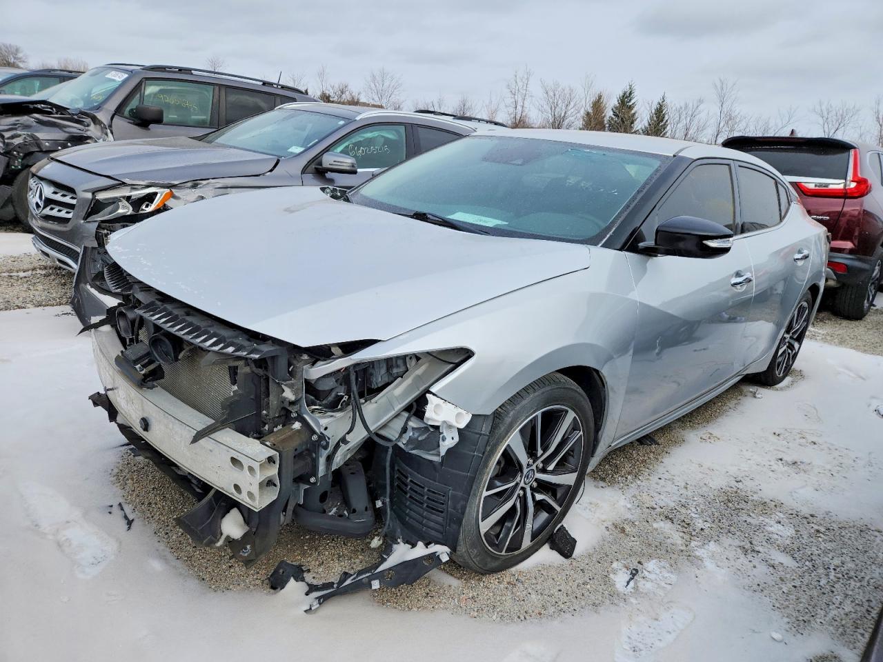 2020 Nissan Maxima SV, VIN 1N4AA6CV4LC363387 — Перед