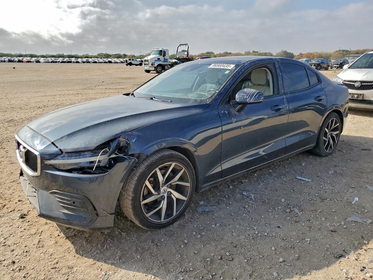 2020 Volvo S60 Momentum, VIN 7JR102FK7LG041909 — Rear end
