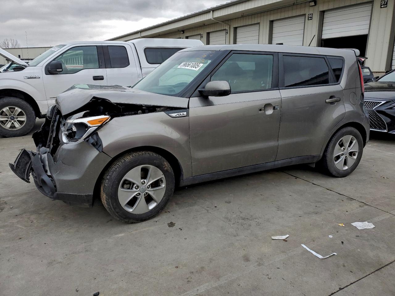 2016 Kia Soul, VIN KNDJN2A26G7340868 — Front end