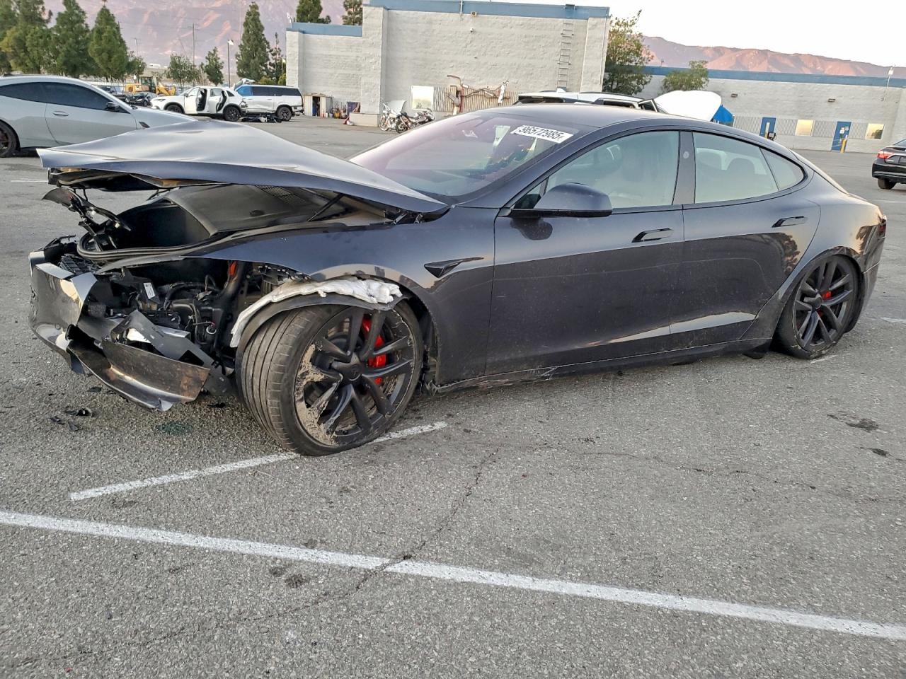 2025 Tesla Model S Plaid, VIN 5YJSA1E68SF551158 — Front end