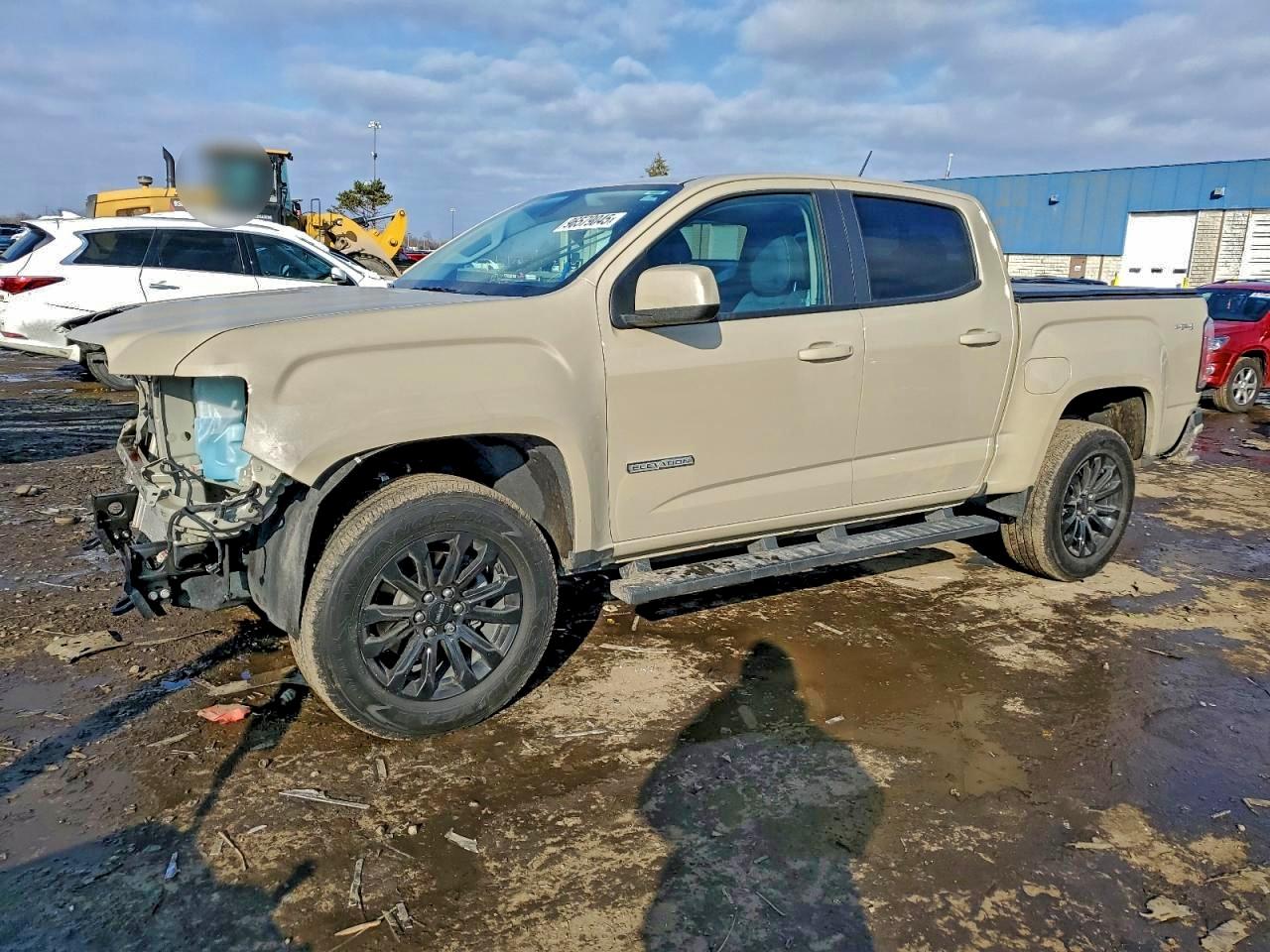 2022 GMC Canyon 4WD Elevation, VIN 1GTG6CEN8N1327797 — Front end